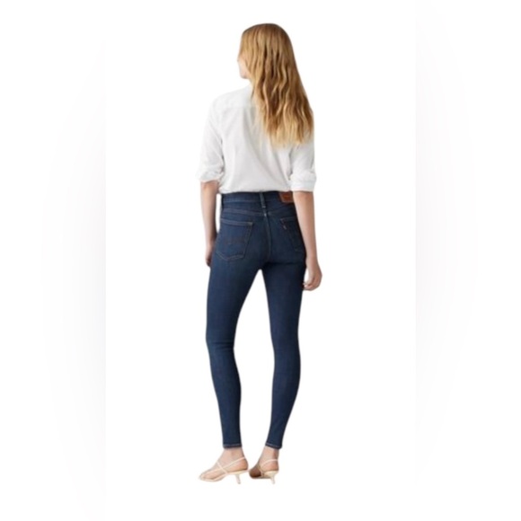 NWOT, Levi's, 721 High Rise Skinny Jeans, Size 26, Dark Blue - Picture 3 of 12